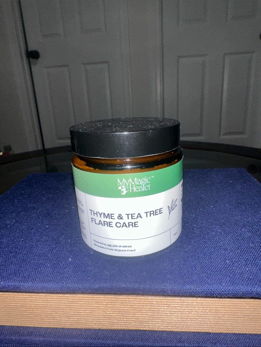 Magic Thyme & Tea Tree Flare Care - Green and White